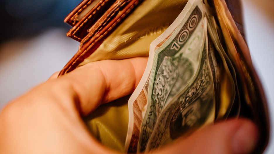 Jak otrzymać dodatkowe 300 zł od ZUS-u?