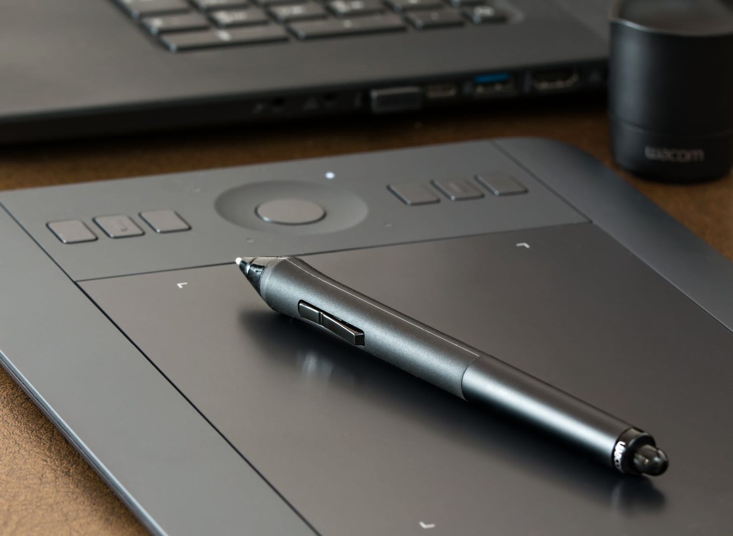 Jaki tablet do rysowania? Podpowiadamy, jak wybrać swój pierwszy tablet graficzny 1