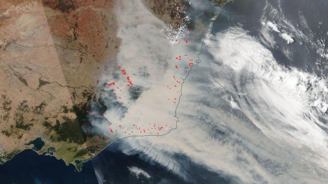 Zdjęcia satelitarne pokazują skalę pożarów w Australii. Są naprawdę ogromne 25
