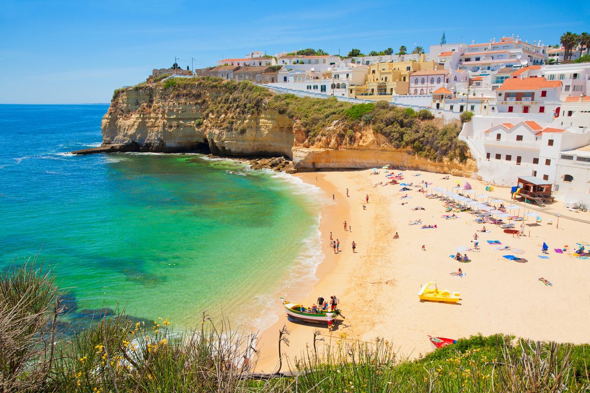 Portugalia to kierunek popularny wśród turystów