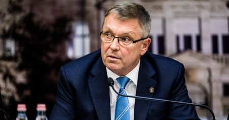 Rozliczenia na Węgrzech. Szukają syna współpracownika Orbana