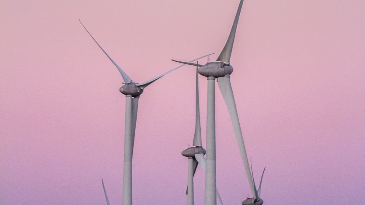 Farma wiatrowa. Turbiny wiatrowe staną bliżej domów?