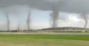 Niesamowite zjawisko w Meksyku. Pięć tornad obok siebie