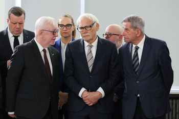 Byli prezesi TK piszą do prezydenta. Mają plan na wyjście z impasu
