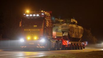 Wieźli je pod osłoną nocy. Już dotarły do celu