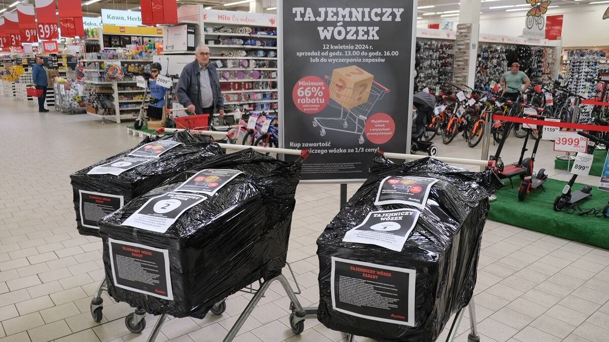 Akcja promocyjna „tajemniczy wózek” w Auchan