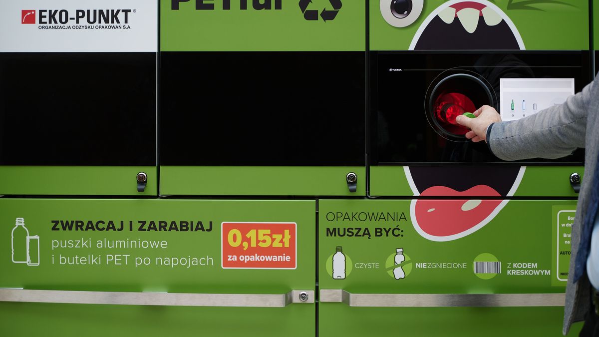 W dziewięciu sklepach sieci Carrefour  pilotażowo uruchomiono system kaucyjny