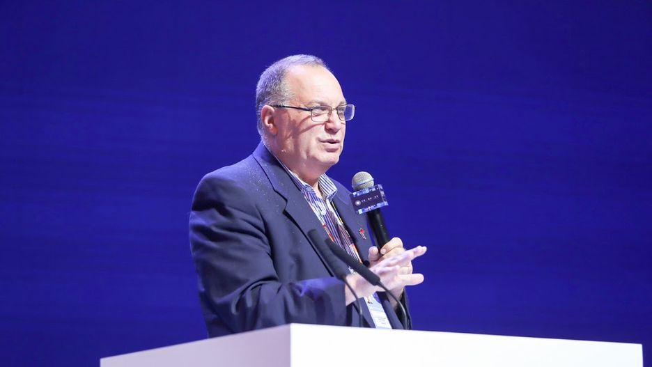 Yaacov Hecht założył szkołę demokratyczną