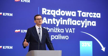 "80 zł dla każdej rodziny" także w 2024 r.? Inflacja zostaje z nami na dłużej