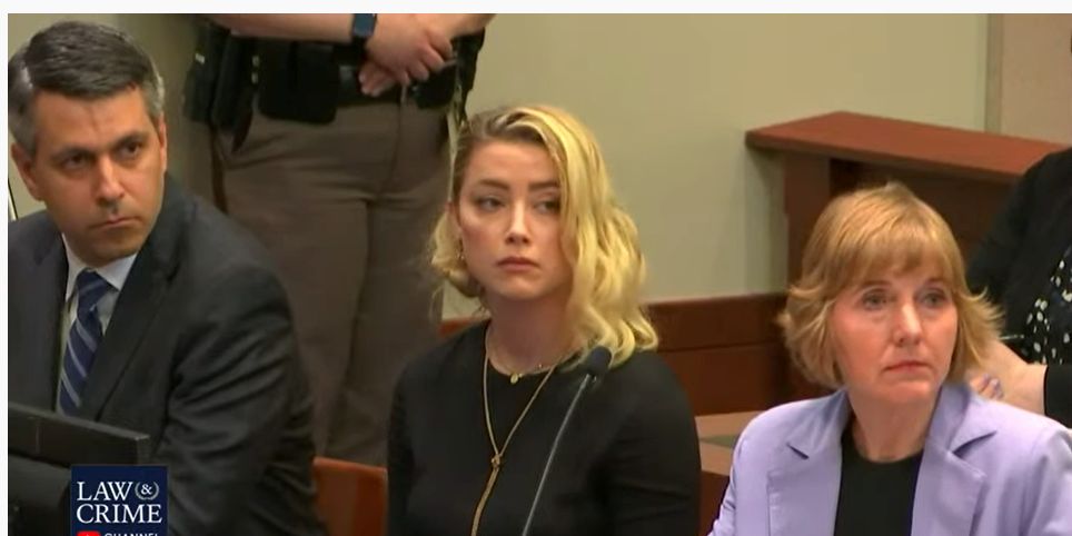 Amber Heard na sali rozpraw