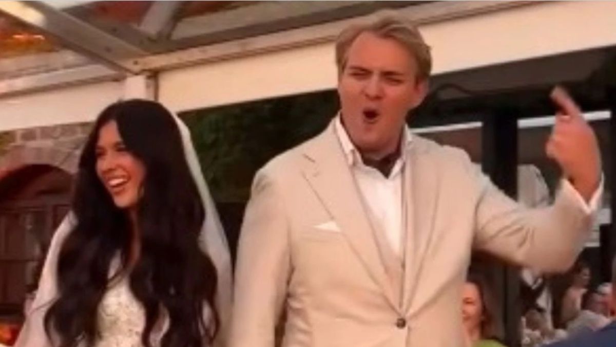 Kręcili tam serial i program TVN.  Tam odbyło się wesele Roxie