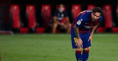 Awantura w Hiszpanii! Lionel Messi wpadł w furię i popchnął rywal. Sędzia oszczędził Argentyńczyka