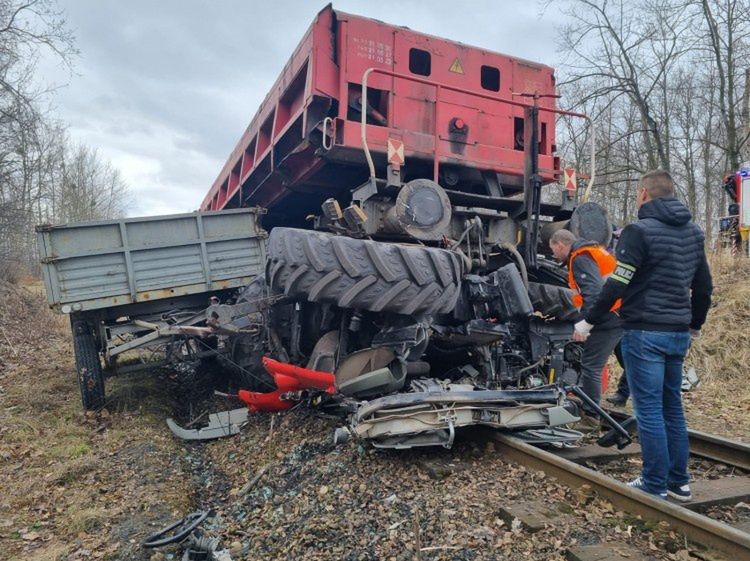 Tragedia na torach w Rybniku. Zginął kierowca ciągnika