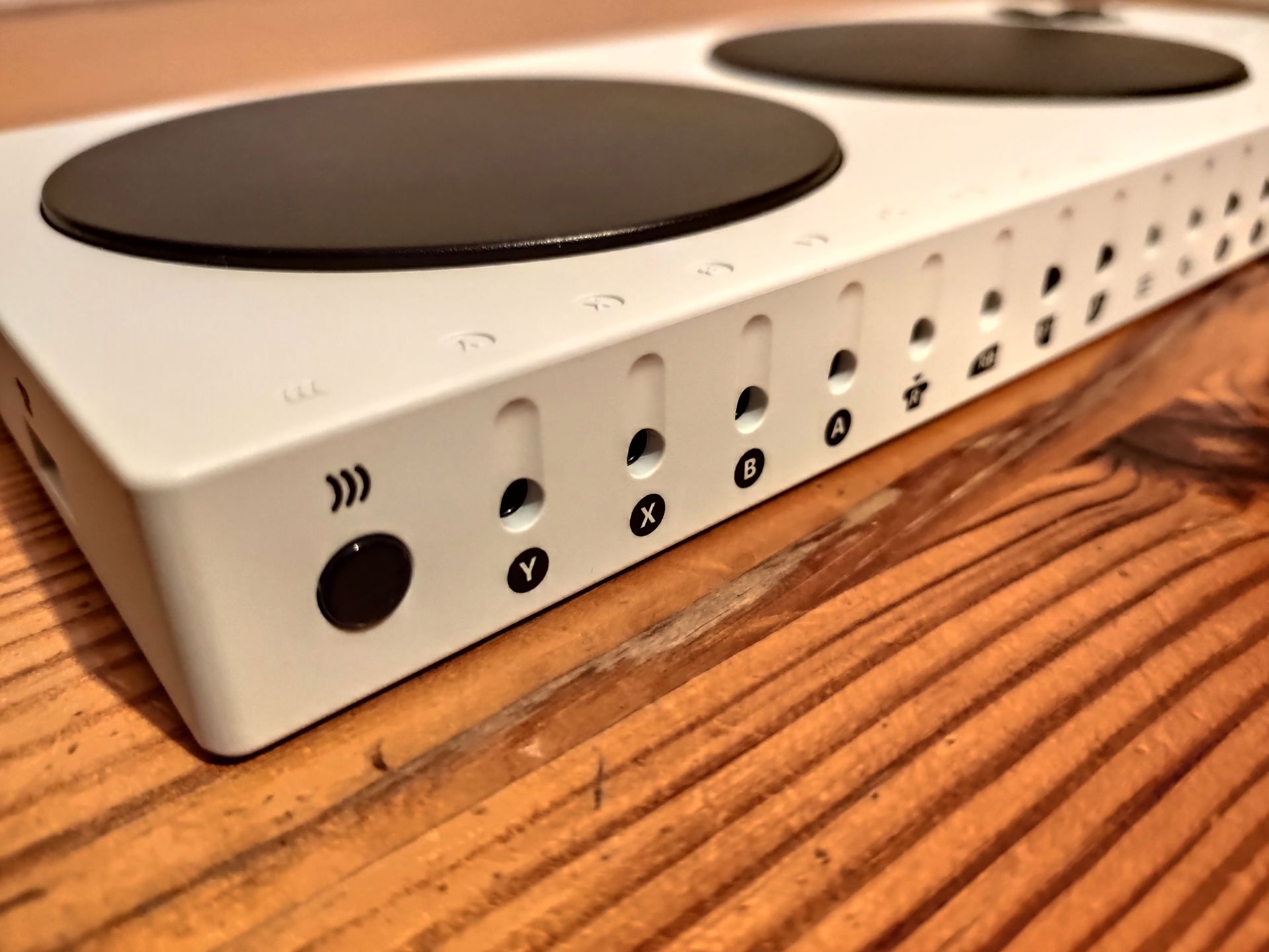 Xbox Adaptive Controller: sprawdziłem kontroler, który łamie bariery 10