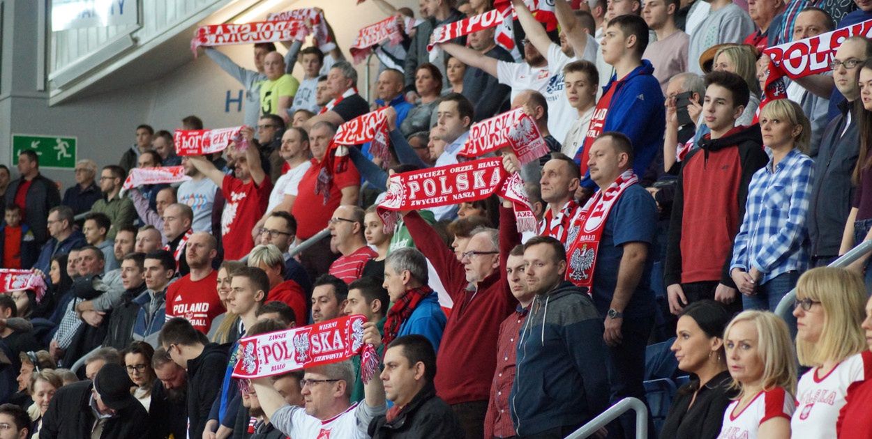 Polacy szczęśliwsi niż większość Europy. Najnowsze dane mówią wszystko