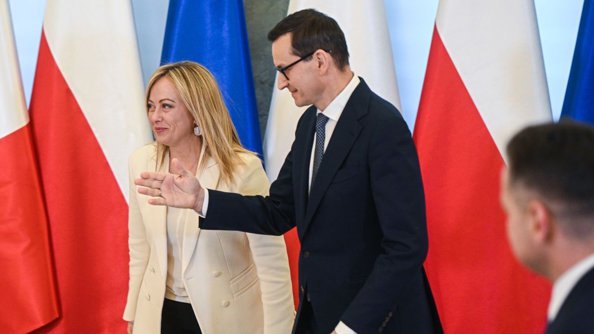 WARSAW, POLAND - FEBRUARY 20: Poland's Prime Minister, Mateusz Morawiecki welcomes Italian Prime Minister Giorgia Meloni on February 20, 2023 in Warsaw, Poland. (Photo by Omar Marques/Anadolu Agency via Getty Images)