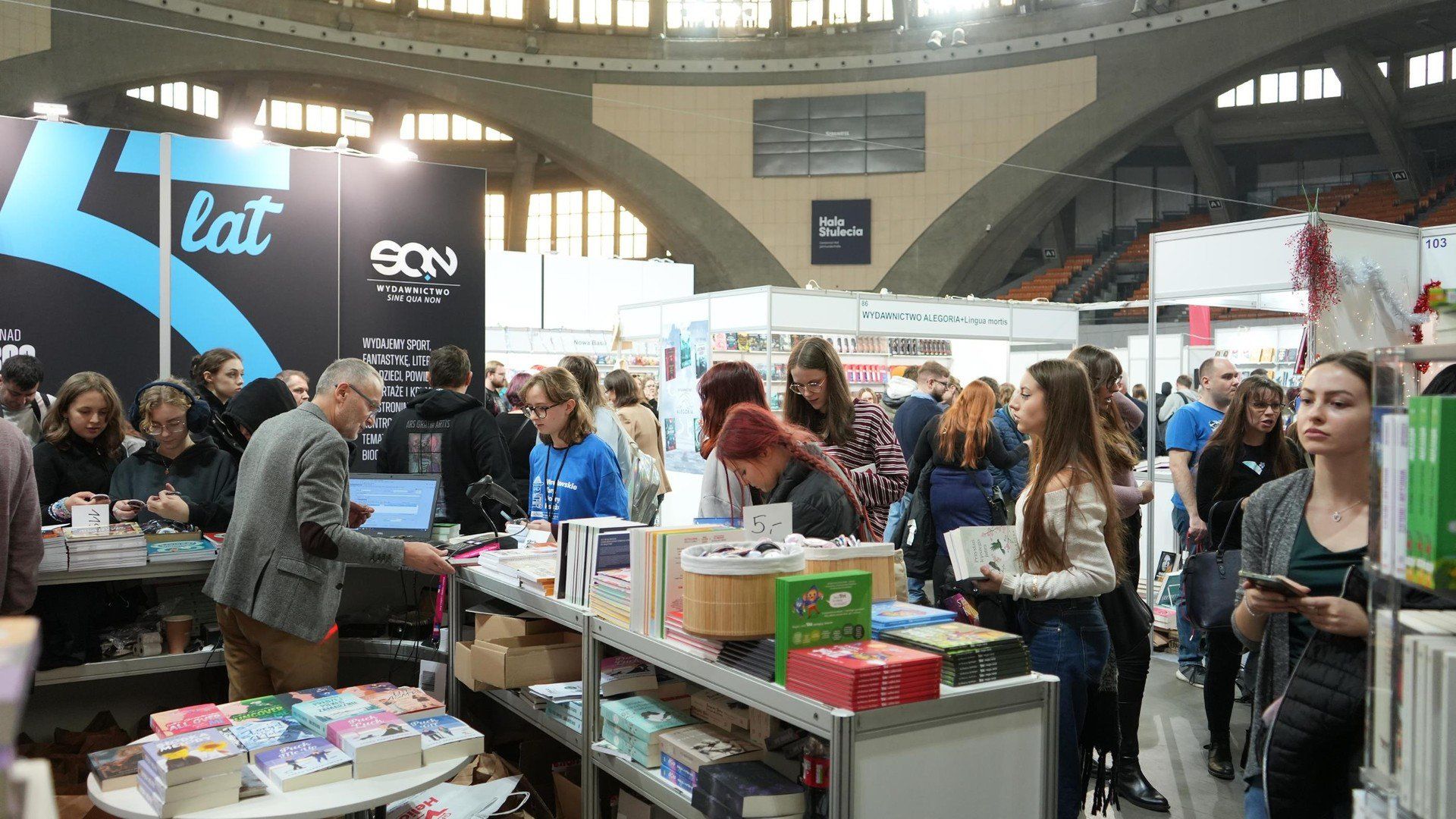 To już ostatni dzień Targów Dobrych Książek - zobacz co działo się w sobotę