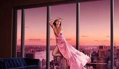 W. Kruk debiutuje w kategorii kosmetyków i zachęca „Tak pachnie blask” (wideo)