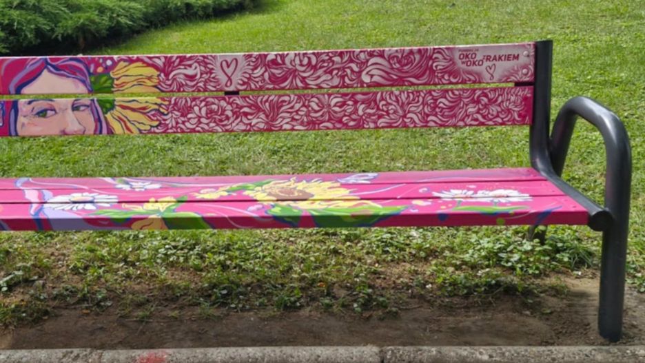 Ławka przy ZCO w Dąbrowie Górniczej.