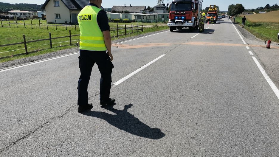 53-latka zginęła na drodze w województwie pomorskim w wyniku zde