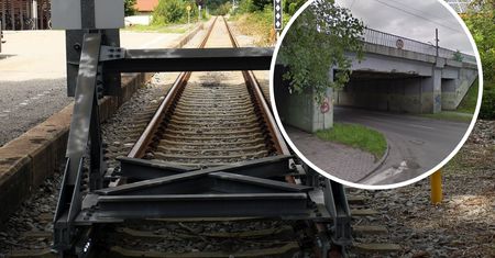 Wypadek w Katowicach. Przechodził przez tory. Mężczyzna nie żyje