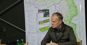 Tusk przemówił na poligonie. "Tutaj będzie potrzebna linia obrony"