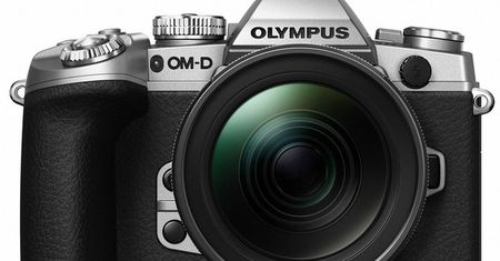 Firmware 2.0 do Olympus OM-D E-M1 i nowa srebrna obudowa