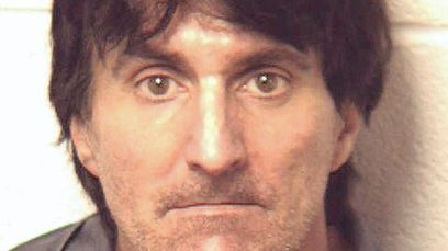 Facet zepchnął dziewczynę z ulicy, bo zabrała mu PlayStation 1