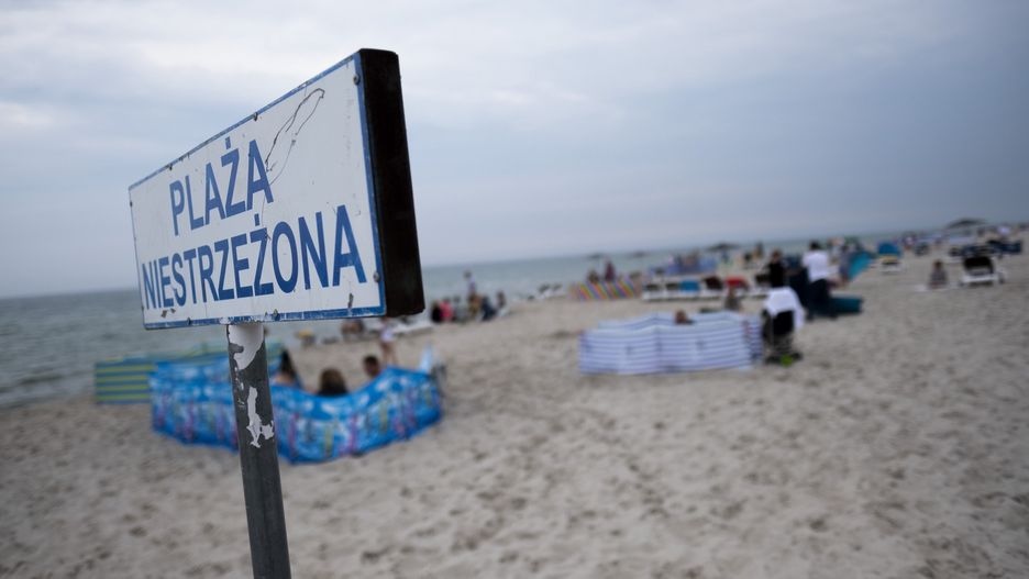 Koronawirus. Polska. Nieczynne kąpielisko w Jastarni. Zakażeni ratownicy