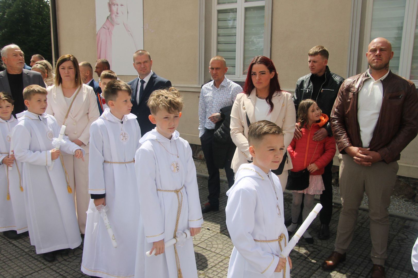 W tym ważnym dniu dzieciom towarzyszyły rodziny, najbliżsi i znajomi. Zobacz zdjęcia z pierwszego dnia!