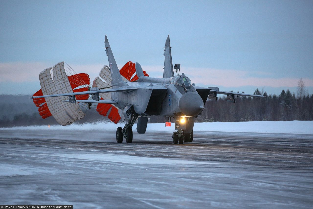 Rosja poderwała naddźwiękowe myśliwce. To kolejne działania w Arktyce