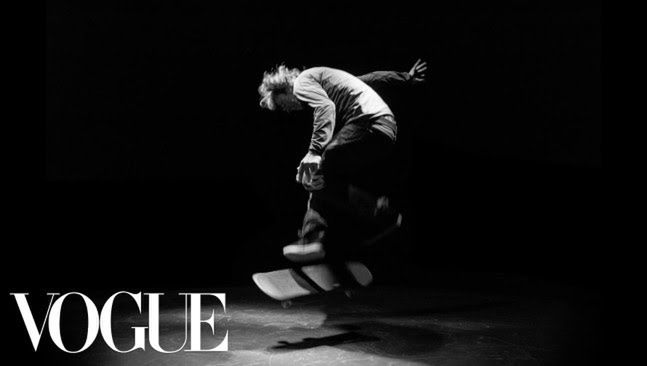 Co powstanie, kiedy znany skater pojawi się w studio do fotografowania mody?