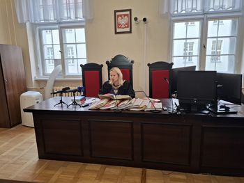 Kościerzyna: Prawomocnie skazany za kopanie i bicie pałką psów. Wyrok dla byłego kierownika schroniska dla zwierząt