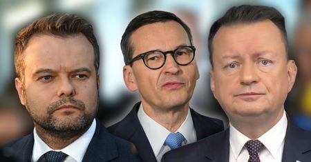 Błaszczak uderza w  Morawieckiego. "Szkodzą Polsce"