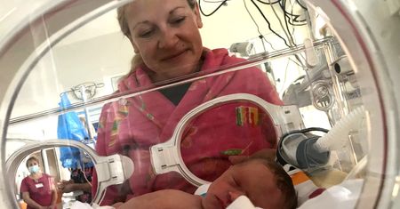Miały być bliźniaczki, urodziły się trojaczki. Niecodzienne narodziny w Słupsku