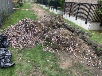 Elektrośmieci na osiedlu. Deweloper połowę kosztów chciał przerzucić na mieszkańców