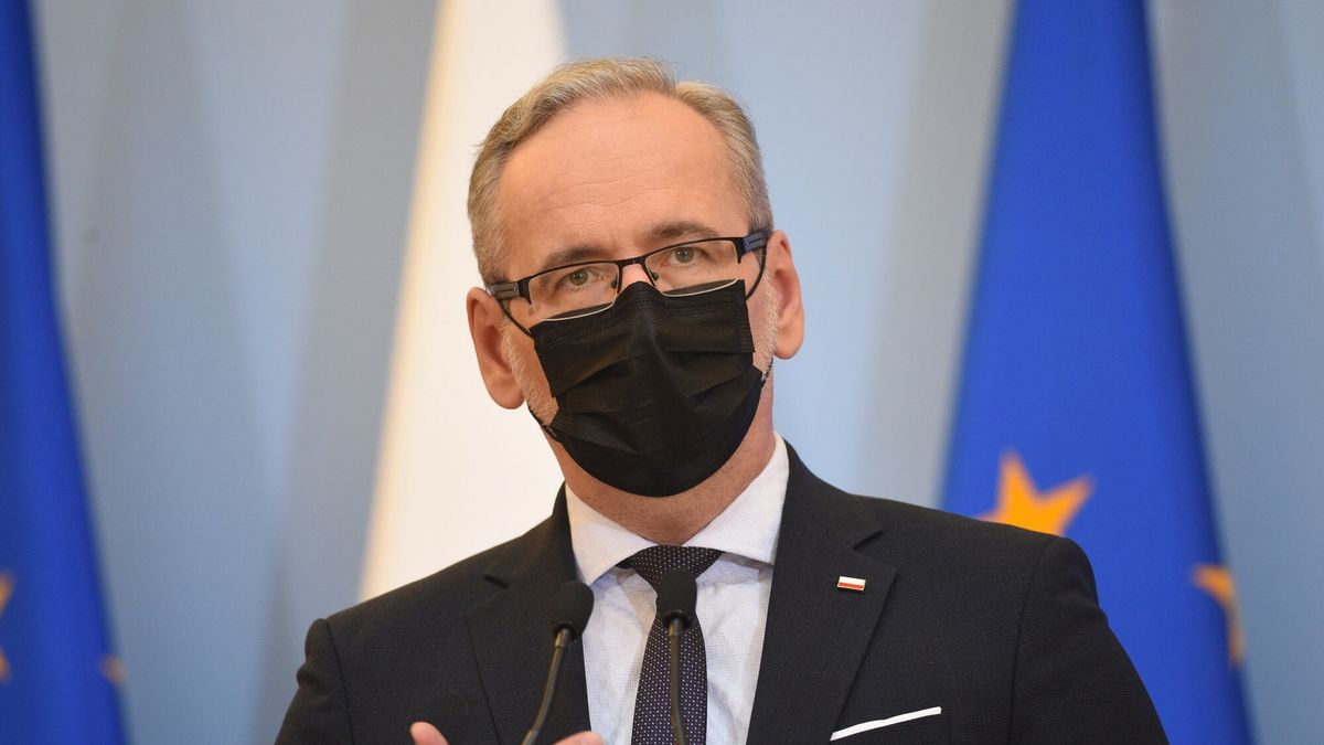 Konferencja prasowa Szefa Kancelarii Prezesa Rady Ministrow Michala Dworczyka, ministra zdrowia Adama Niedzielskiego oraz p.o. prezesa N fot. Zbyszek Kaczmarek/REPORTER n/z Adam Niedzielskibyszek Kaczmarek/REPORTER