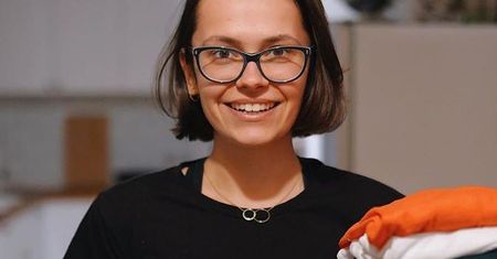 #EkoWyzwanie. Mocno ograniczyły kupowanie ciuchów. Wszystkie ubrania mieszczą na jednym wieszaku