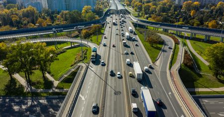 Odcinkowy pomiar prędkości na S8 w Warszawie gotowy. 4 miejsca pomiaru w obu kierunkach