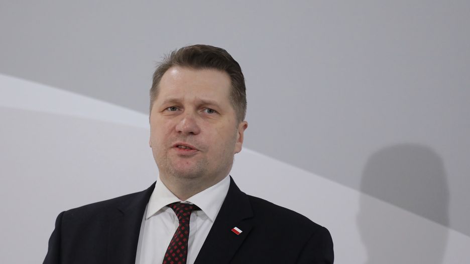 Powrót do szkoły. Przemysław Czarnek o dalszych planach MEN