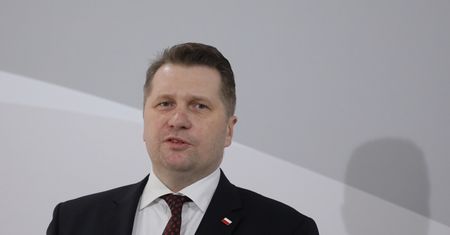 Powrót do szkoły. Przemysław Czarnek o dalszych planach MEN