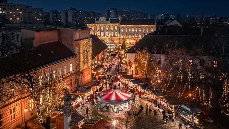 Atmosferę świąt można w Budapeszcie poczuć już od połowy listopa