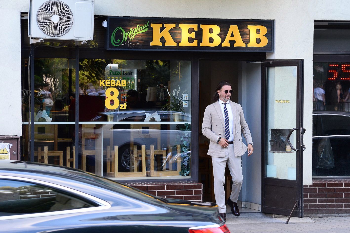 Małgorzata Rozenek i Radosław Majdan na kebabie