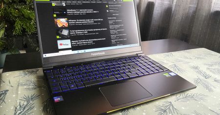 Hyperbook Pulsar Z15S: szybki aż pali się do roboty, momentami zbyt dosłownie (test)