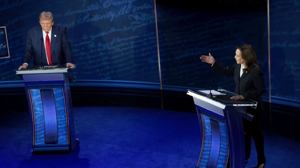 ABC News Hosts Presidential Debate Between Donald Trump And VP Kamala Harris At The National Constitution Center In Philadelphia
PHILADELPHIA, PENNSYLVANIA - SEPTEMBER 10: Republican presidential nominee, former U.S. President Donald Trump and Democratic presidential nominee, U.S. Vice President Kamala Harris debate for the first time during the presidential election campaign at The National Constitution Center on September 10, 2024 in Philadelphia, Pennsylvania. After earning the Democratic Party nomination following President Joe Biden's decision to leave the race, Harris faced off with Trump in what may be the only debate of the 2024 race for the White House. (Photo by Win McNamee/Getty Images)
Win McNamee
bestof, topix