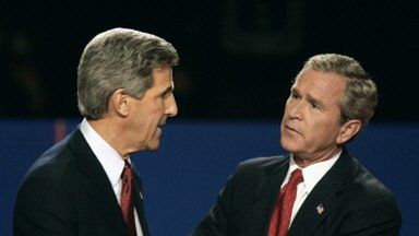 Kerry i Bush po zakończeniu debaty