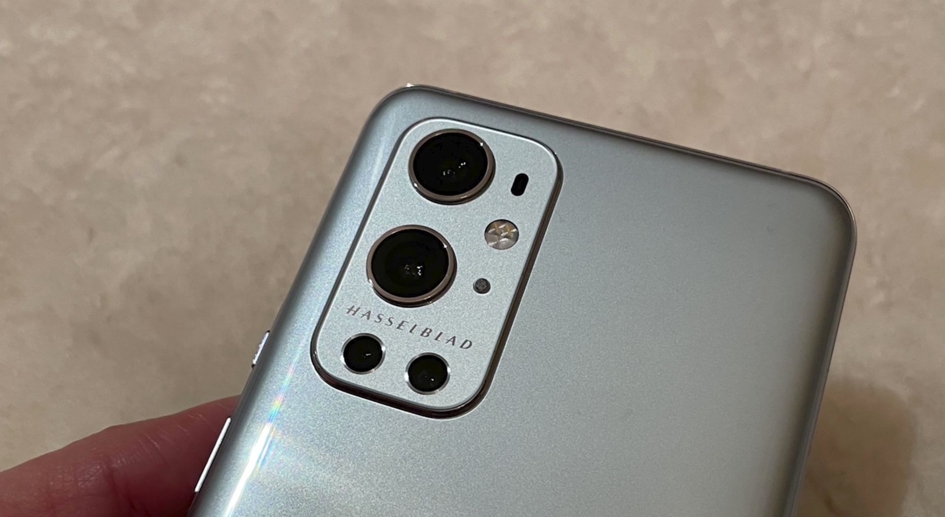 OnePlus 9 Pro na zdjęciach. Zdradzają obecność aparatu Hasselblada 2