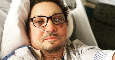 Jeremy Renner ujawnia: "Umarłem na podjeździe do mojego domu"