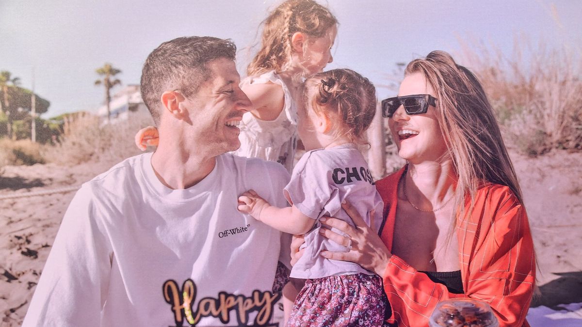 Robert Lewandowski z rodziną