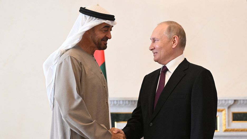Prezydent Emiratów Mohamed bin Zayed Al Nahyan wielokrotnie po wybuchu wojny spotykał się z Władimirem Putinem 